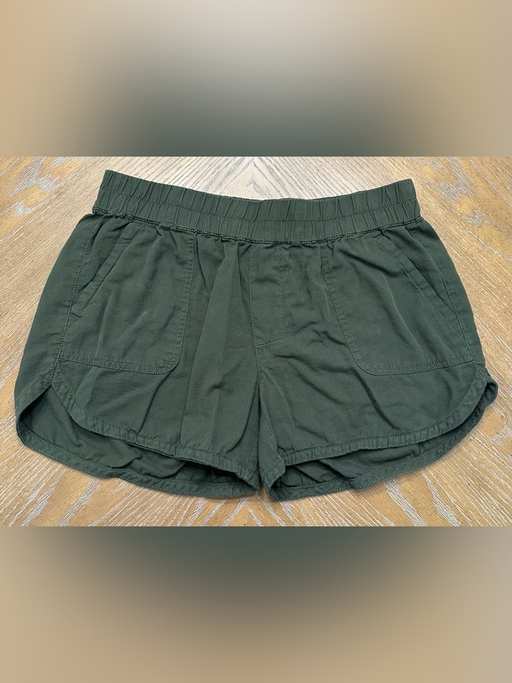 Maurice’s Women’s Olive Green Shorts Size Medium